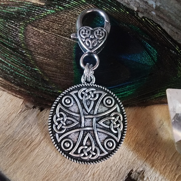 Irish Celtic Cross Pursecharm Knights Templar Cross Bag Clip Viking Purse Charm - Picture 9 of 11